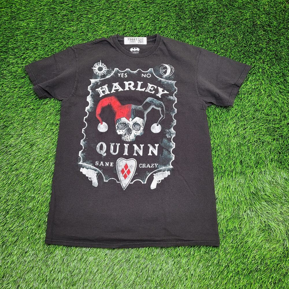 Harley-Quinn Shirt Womens Medium 18x26 Batman Sane Crazy